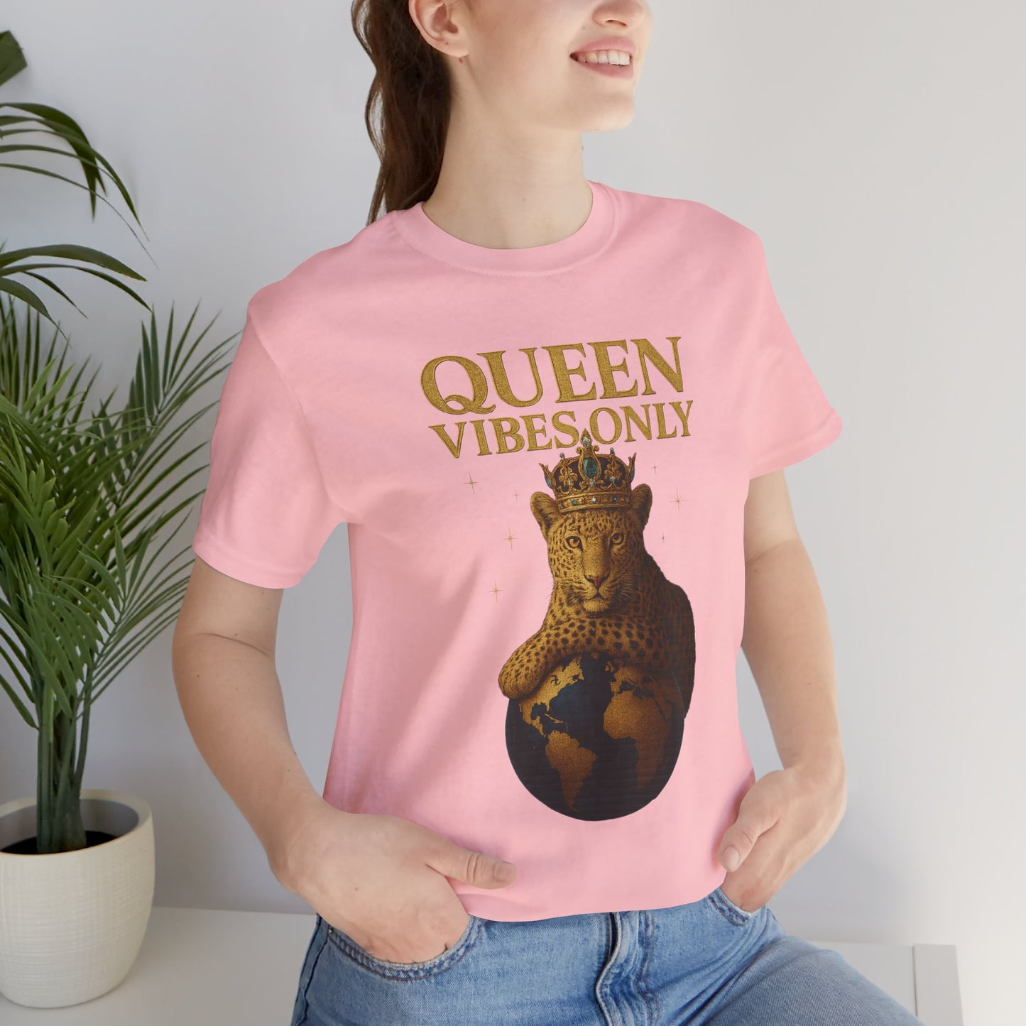 Queen Vibes Only T-Shirt | Unisex Graphic Tee, Empowerment Shirt, Casual Wear, Trendy Everyday Style
